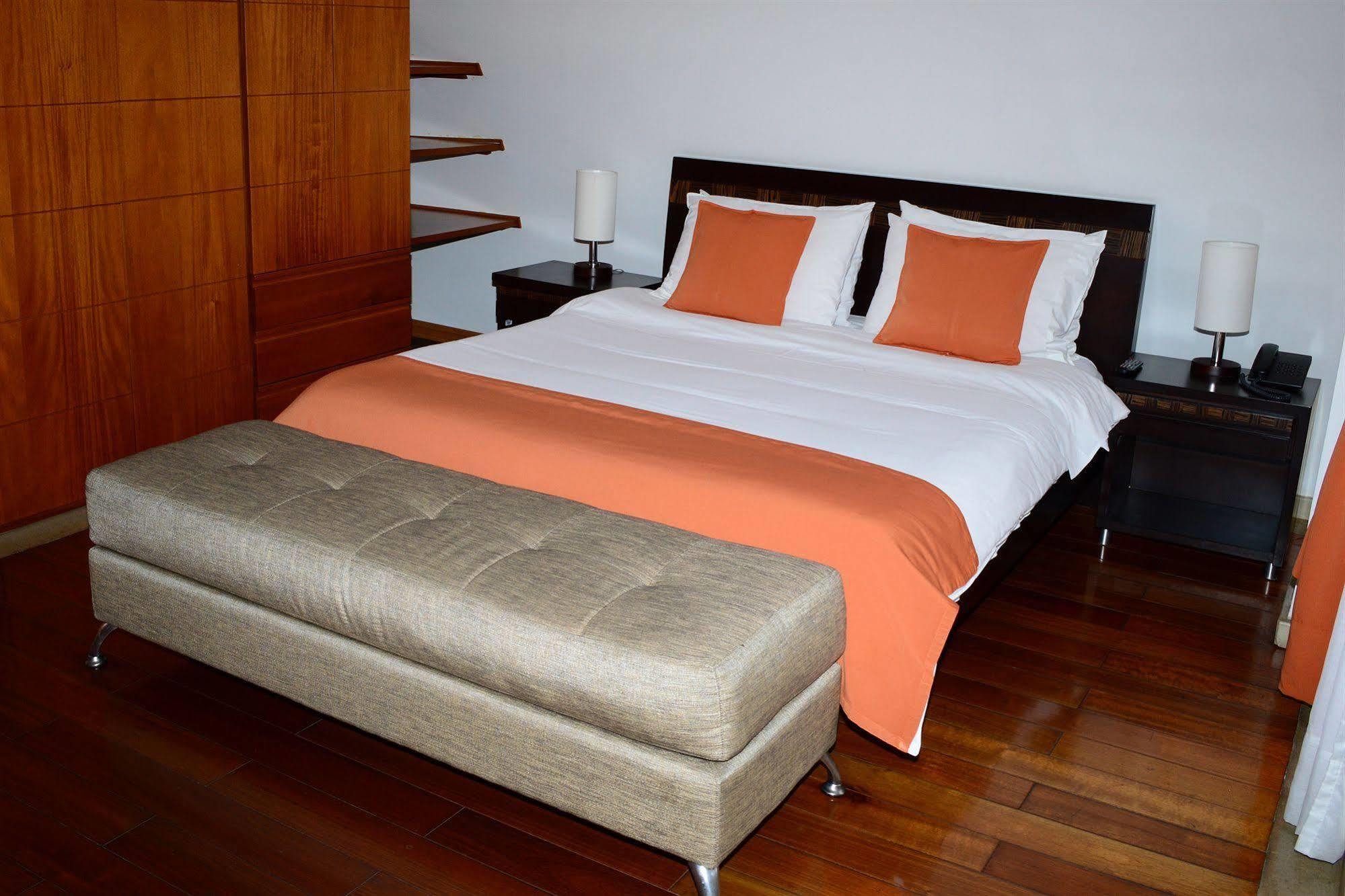 בוגוטה Prisma Suites Chico 94 מראה חיצוני תמונה