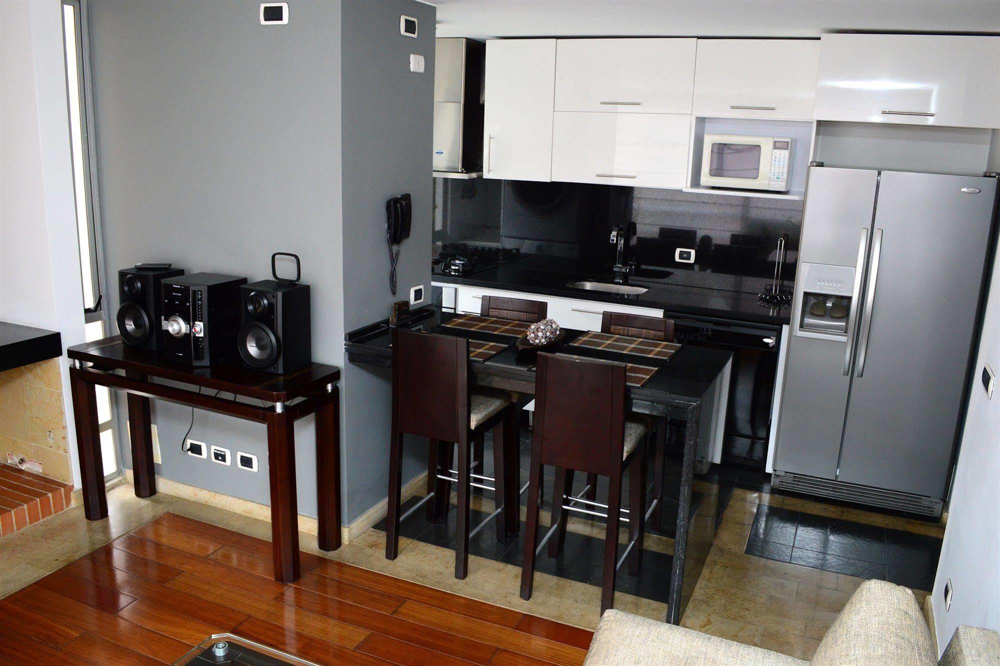 בוגוטה Prisma Suites Chico 94 מראה חיצוני תמונה